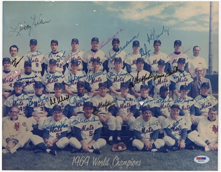 1969 New York Mets Team Signed Photograph with 33 Signatures Including Gil Hodges (PSA/DNA)